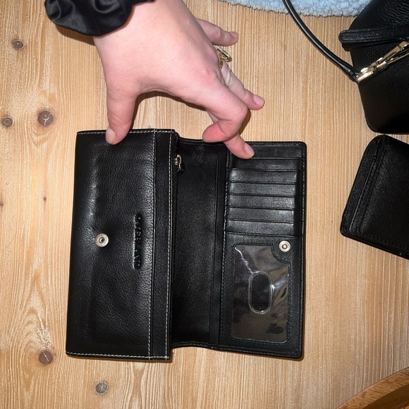 Cow-hide Wallet - Picture 2 of 2